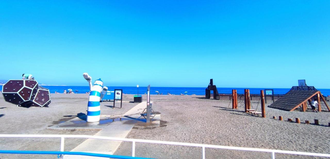 Estudio Vip Mediterraneo - Alojamientos La Torre トレ・デル・マール エクステリア 写真