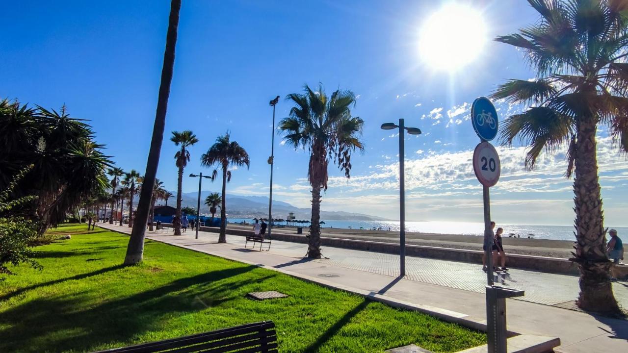 Estudio Vip Mediterraneo - Alojamientos La Torre トレ・デル・マール エクステリア 写真